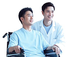 医生陪伴轮椅上的患者